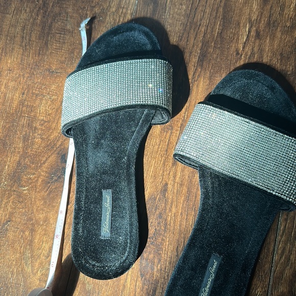 Victoria secret’s sandals black color size L - Picture 5 of 5